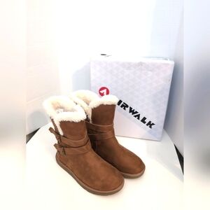 Airwalk Women's Size 6 Nia Cognac Lined Brown‎ Boots NIB